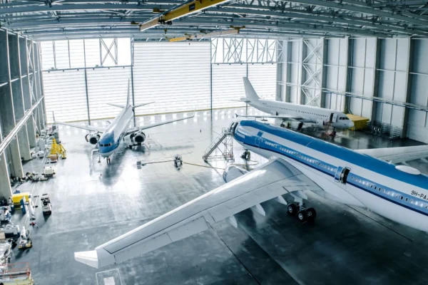 With global aircraft fleets expected to grow by 28% over the next decade but maintenance slot shortages and supply chain constraints continuing to challenge the industry, asset management and fleet support services provider, Airhub Aviation, has announced it is launching new MRO services at Siauliai International Airport (SQQ) in Lithuania.