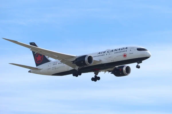 Air France Industries KLM Engineering & Maintenance (AFI KLM E&M) and Air Canada have signed a landmark 10-year contract for the component support of 58 Boeing 787 Dreamliner aircraft.