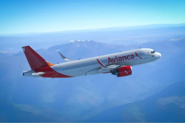 In passenger transportation, Avianca is the leading airline in Colombia, Ecuador, and Central America, with over 104 years of operation since 1919.