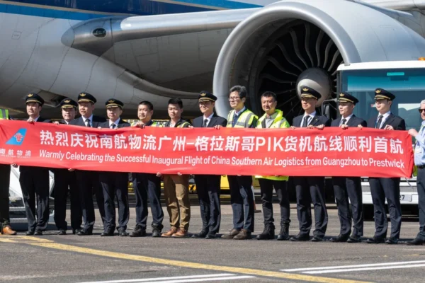 China Southern Air Logistics and Glasgow Prestwick Airport have launched the first-ever direct scheduled freighter service between China and Scotland, marking a major milestone in the UK’s air cargo connectivity.